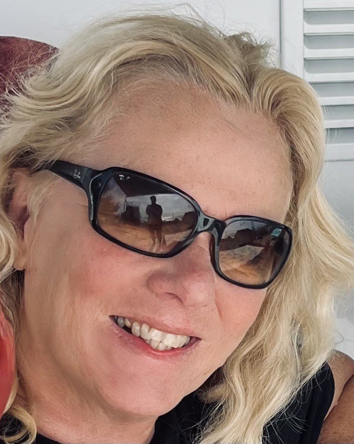 Lois Bromfield