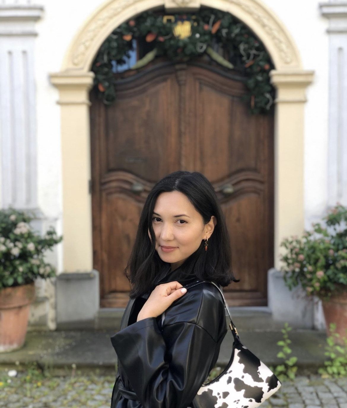 Ainura Ukhmanova
